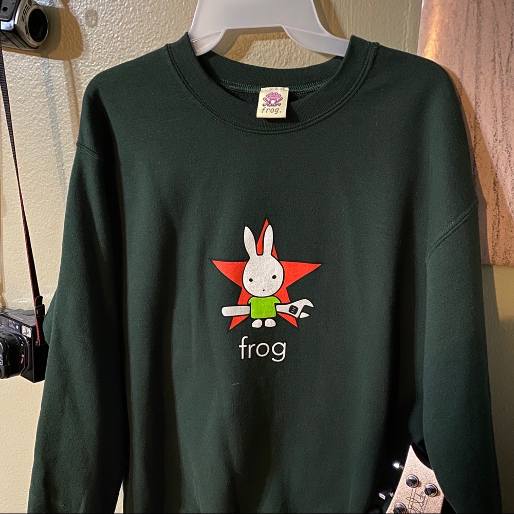 FROG SKATEBOARDS GREEN SWEATER